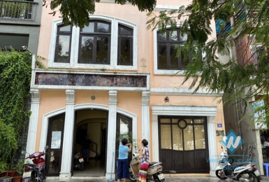 Nice house for restaurants, office for rent in Tay ho, Ha noi